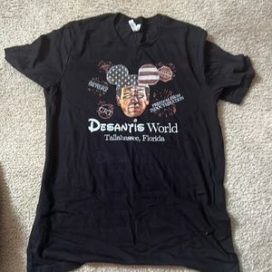 Desantis world tee